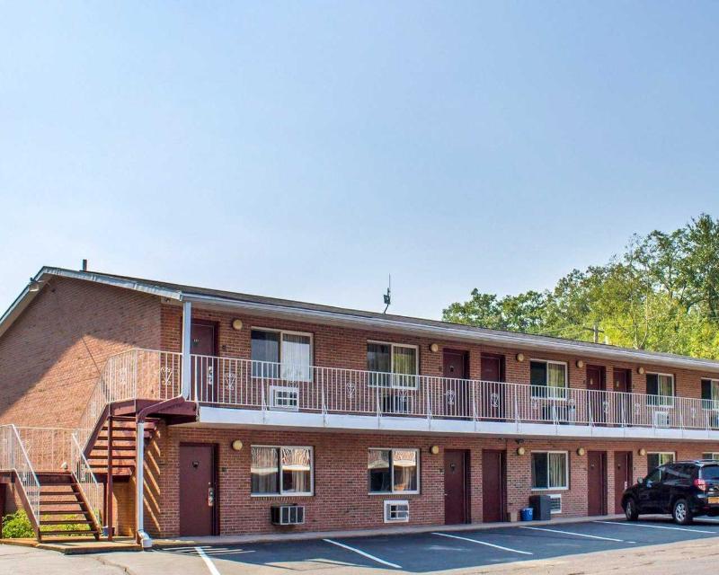 Econo Lodge Inn&Suites Pocono near Lake Harmony White Haven Exterior foto